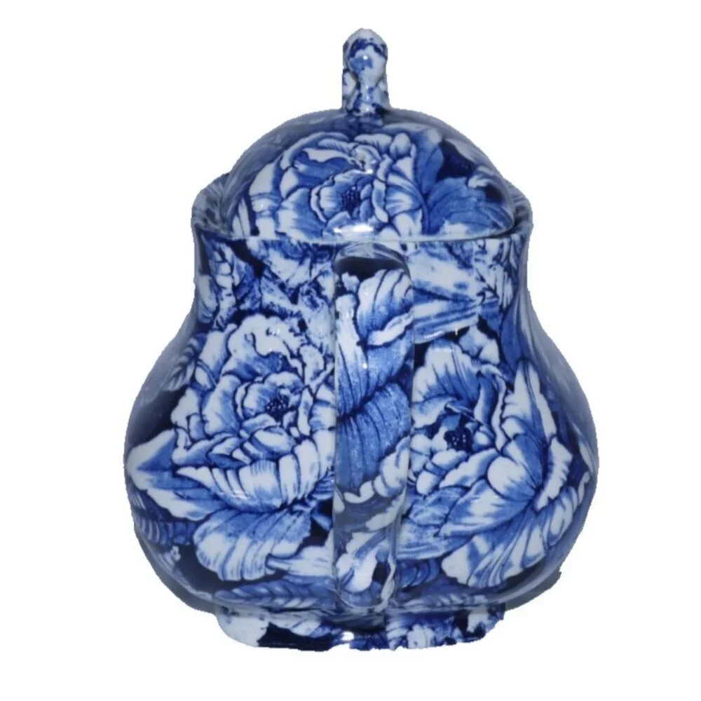CHURCHILL Staffordshire England cobalt blue & white tea pot 7.5